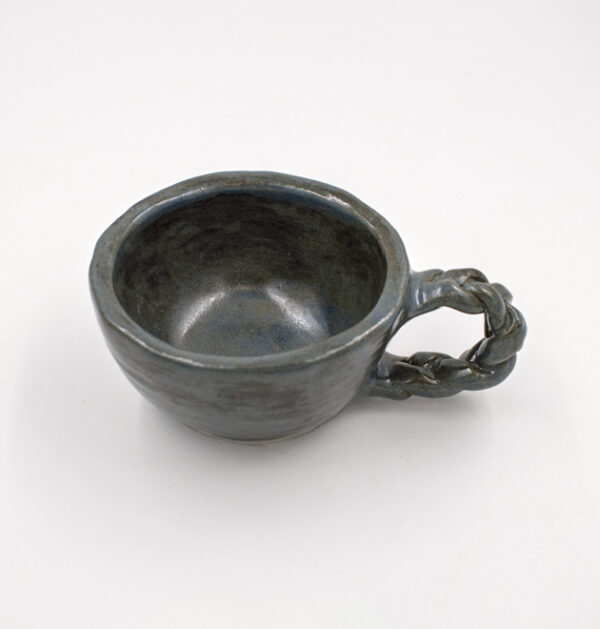 xeiropoiiti-koupa-skouro-gkri-4-ceramic-home χειροποίητη κούπα σε σκούρο γκρι